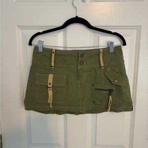 dELiA*s Sage Green Cargo Skort🌵